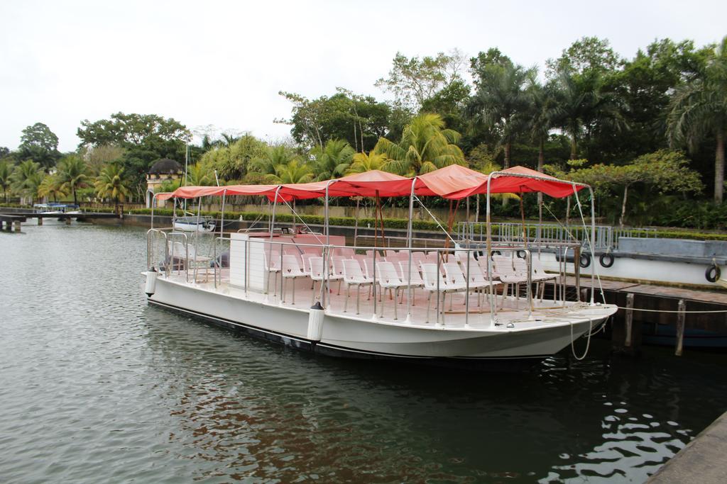 Amatique Bay Hotel Puerto Barrios Exterior foto
