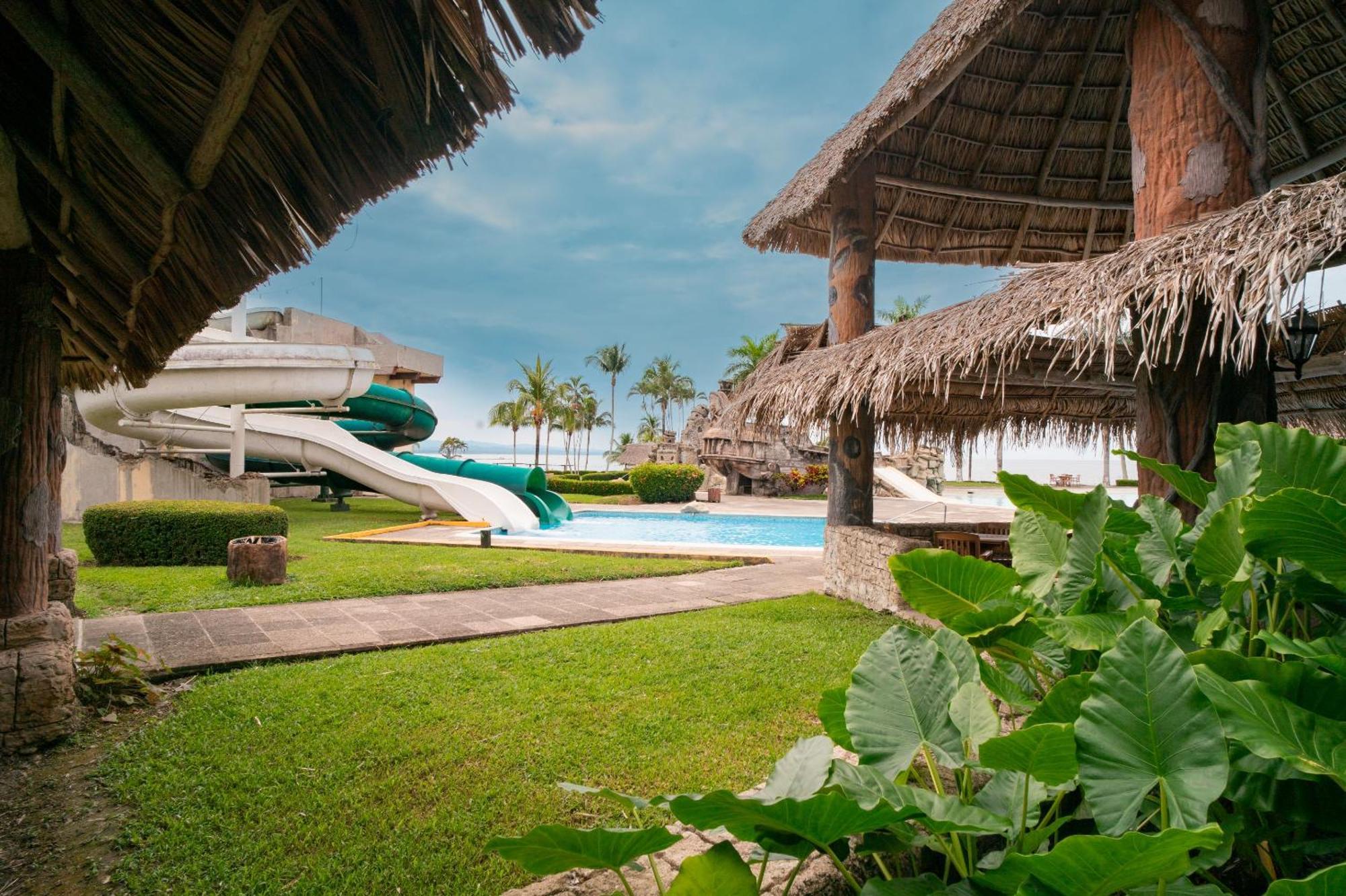 Amatique Bay Hotel Puerto Barrios Exterior foto